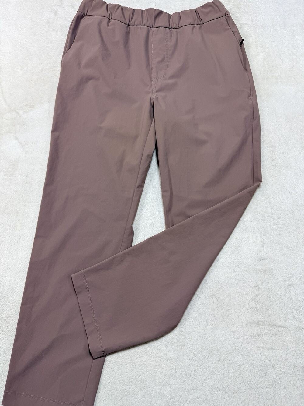 Vuori Mauve Plum Stretch Travel Pants Gorpcore Athleisure Modern Uniform Sz Med